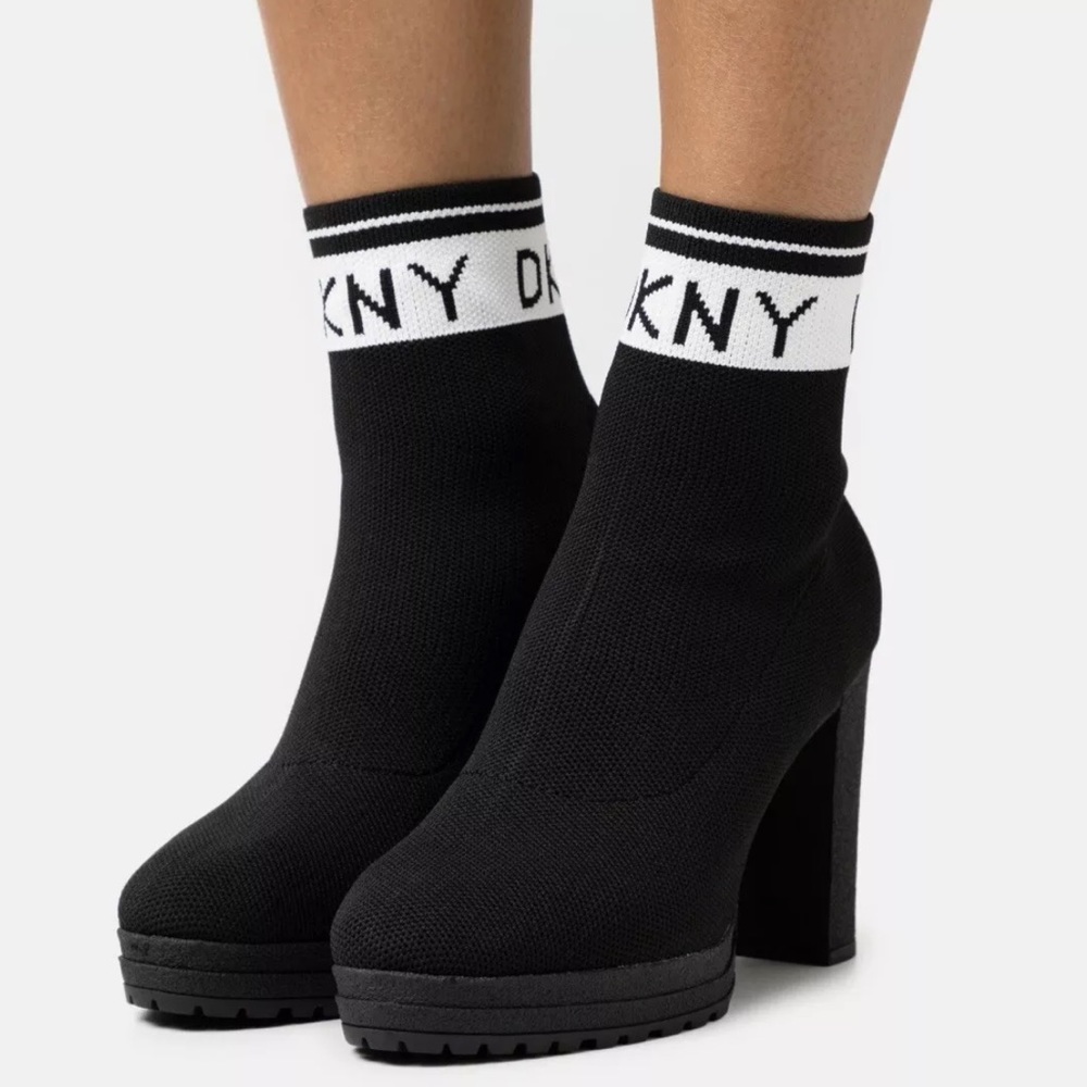 Dkny Women's Black Tessa Knitted Monogram Slip On Platform Heel